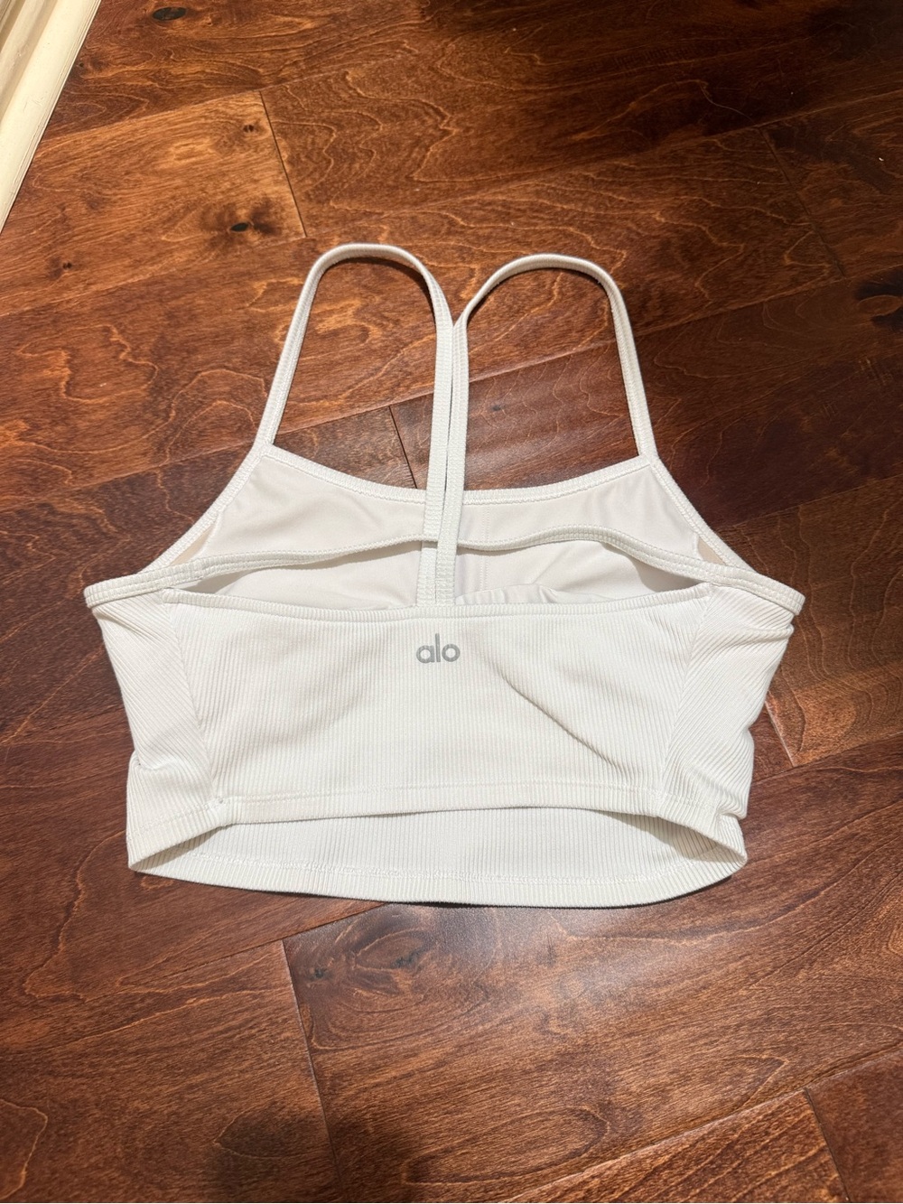 Alo yoga white ribbed sports bra top